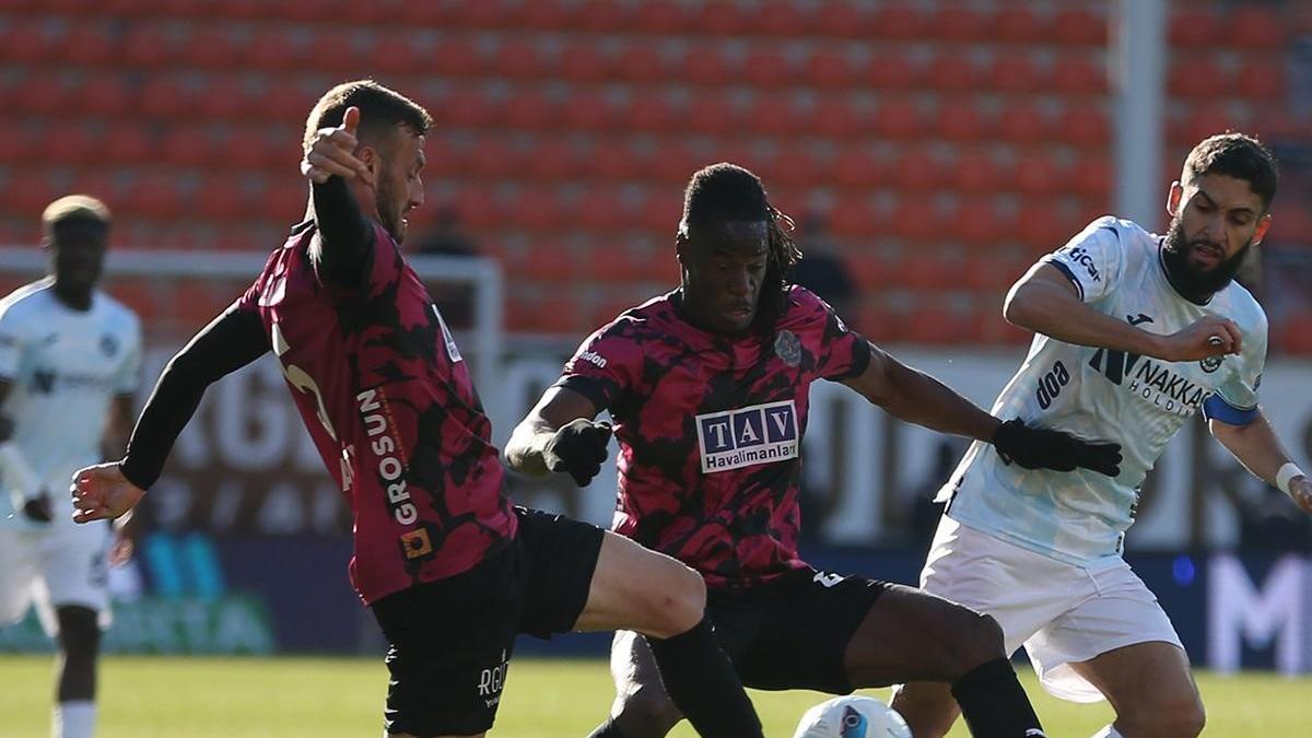 Alanya’da müthiş geri dönüş! Alanyaspor 3-2 Adana Demirspor