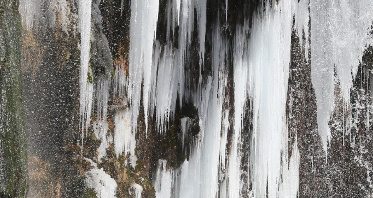 Sivas’ta boyları 4 metreyi buldu: Bir gecede oluştu